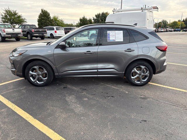 Used 2024 Ford Escape ST-Line w/ Tech Pack #1 AWD/4WD image 15