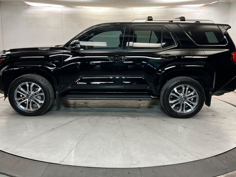 Used 2025 Toyota 4Runner Limited w/ Tow Technology Package AWD/4WD image 2