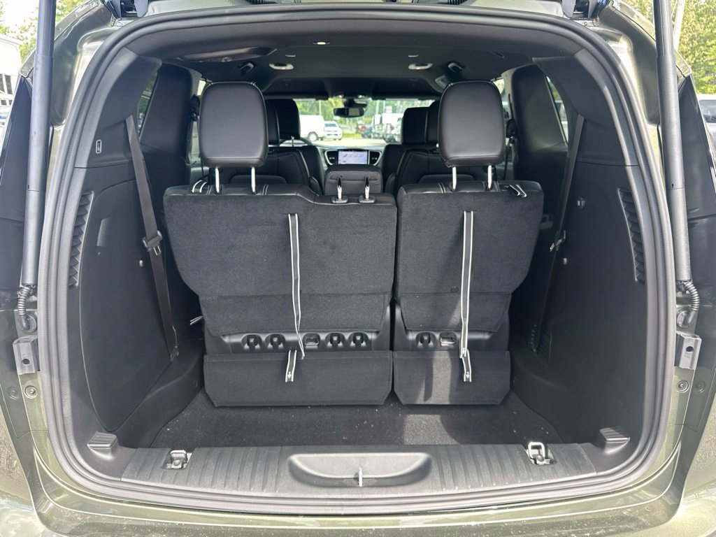 New 2027 Chrysler Pacifica Select AWD/4WD image 25