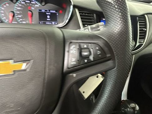 Used 2020 Chevrolet Trax LS w/ Tint and Cruise Package FWD image 17