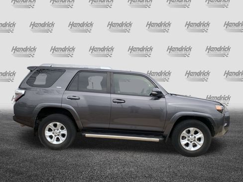 Used 2015 Toyota 4Runner SR5 Premium image 11