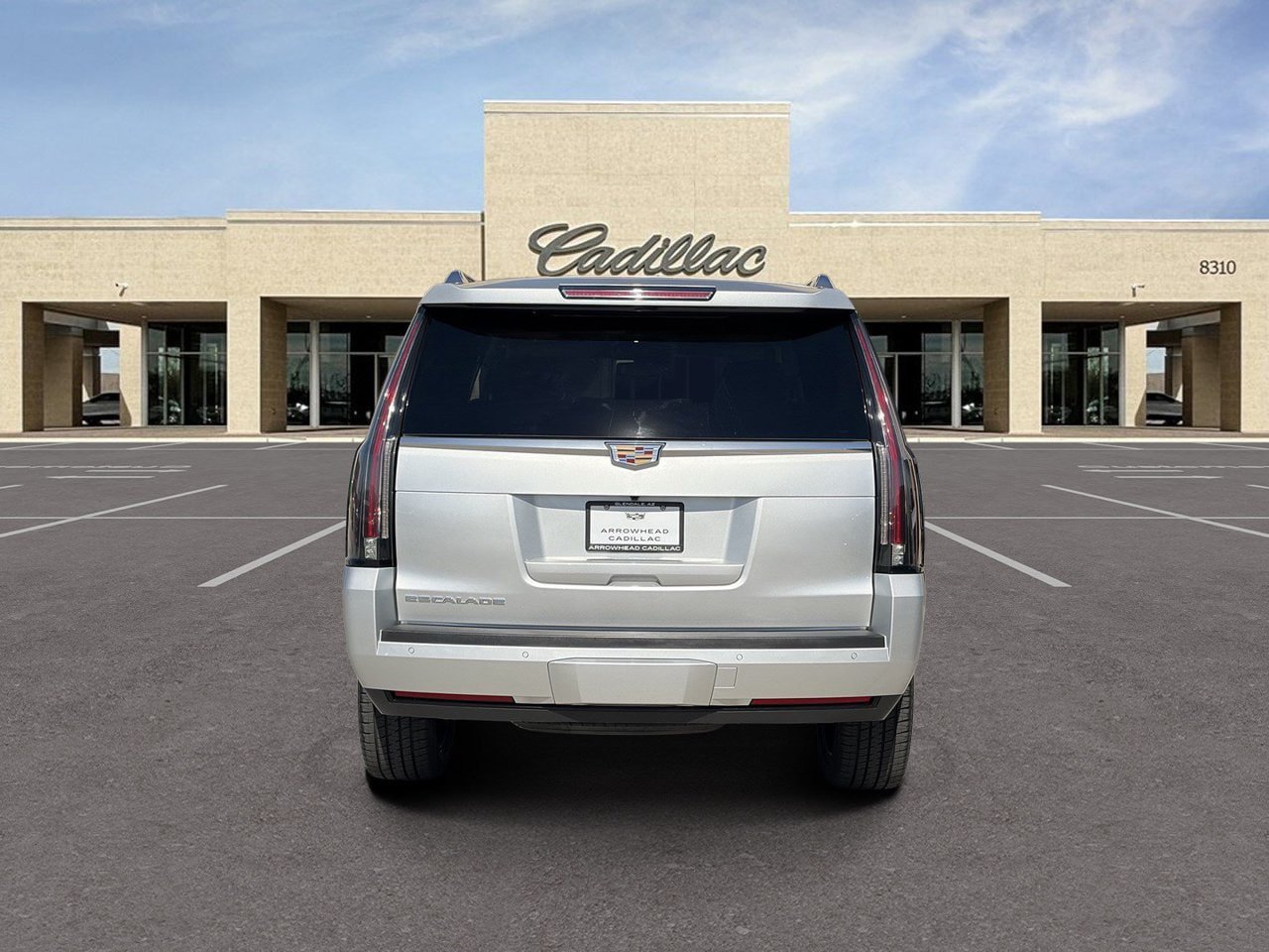 Used 2015 Cadillac Escalade Luxury RWD image 6