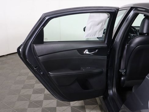 Used 2021 Kia Forte GT-Line image 18