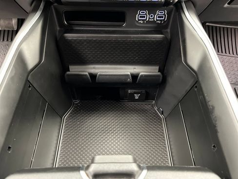Used 2023 RAM 1500 Big Horn AWD/4WD image 43