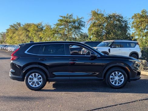 Used 2023 Honda CR-V LX image 8