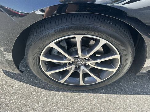 Used 2017 Acura TLX V6 w/ Technology Package image 5