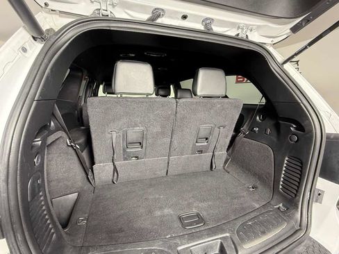 Used 2019 Dodge Durango GT image 28
