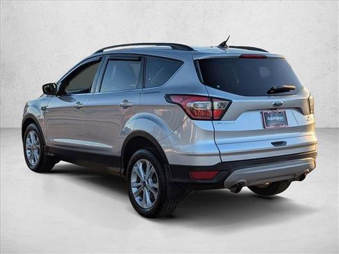 Used 2018 Ford Escape SE w/ SE Sync 3 Package image 8
