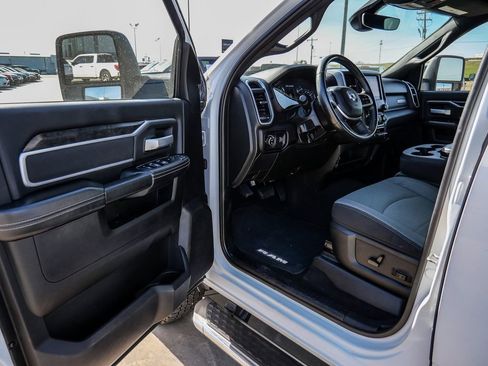 Used 2024 RAM 2500 Big Horn image 27