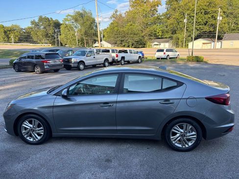Used 2019 Hyundai Elantra SEL image 6