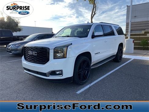 Used 2019 GMC Yukon XL SLT image 1