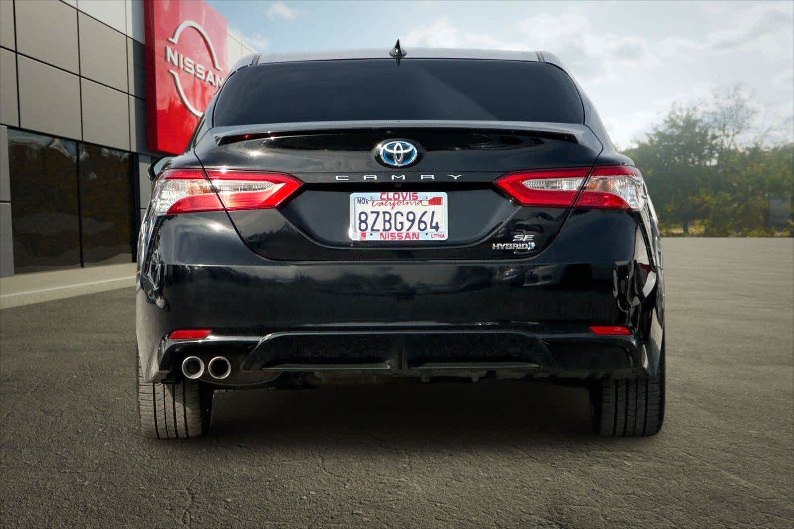 Used 2020 Toyota Camry SE FWD image 7