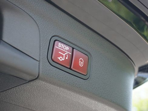 Certified 2025 Mercedes-Benz GLE 580 4MATIC image 37