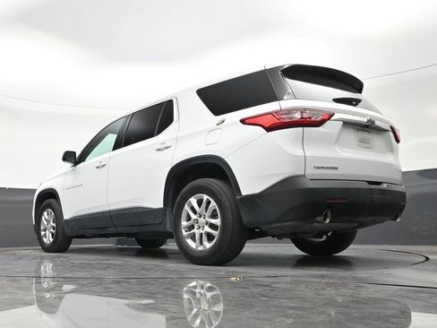 Used 2021 Chevrolet Traverse LS FWD image 22