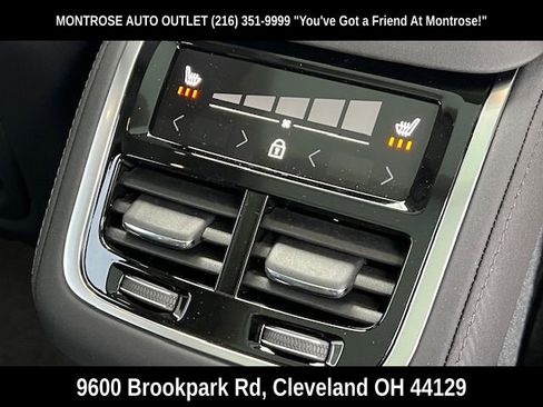 New 2026 Volvo XC90 B6 Plus w/ Protection Package Premier image 17