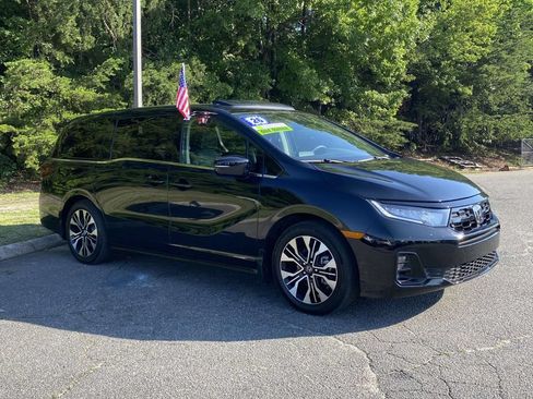 Certified 2026 Honda Odyssey Elite image 6
