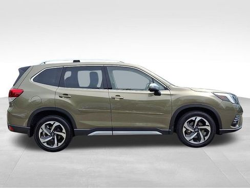 Used 2024 Subaru Forester Touring AWD/4WD image 7