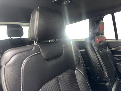 Used 2024 Jeep Grand Cherokee L Limited w/ Luxury Tech Group II image 45