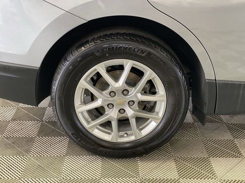 Used 2024 Chevrolet Equinox LT w/ LPO, Floor Liner Package FWD image 38