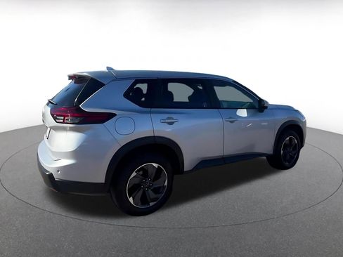 Used 2025 Nissan Rogue SV FWD image 14