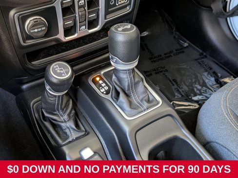 Used 2025 Jeep Wrangler Unlimited Sport AWD/4WD image 18