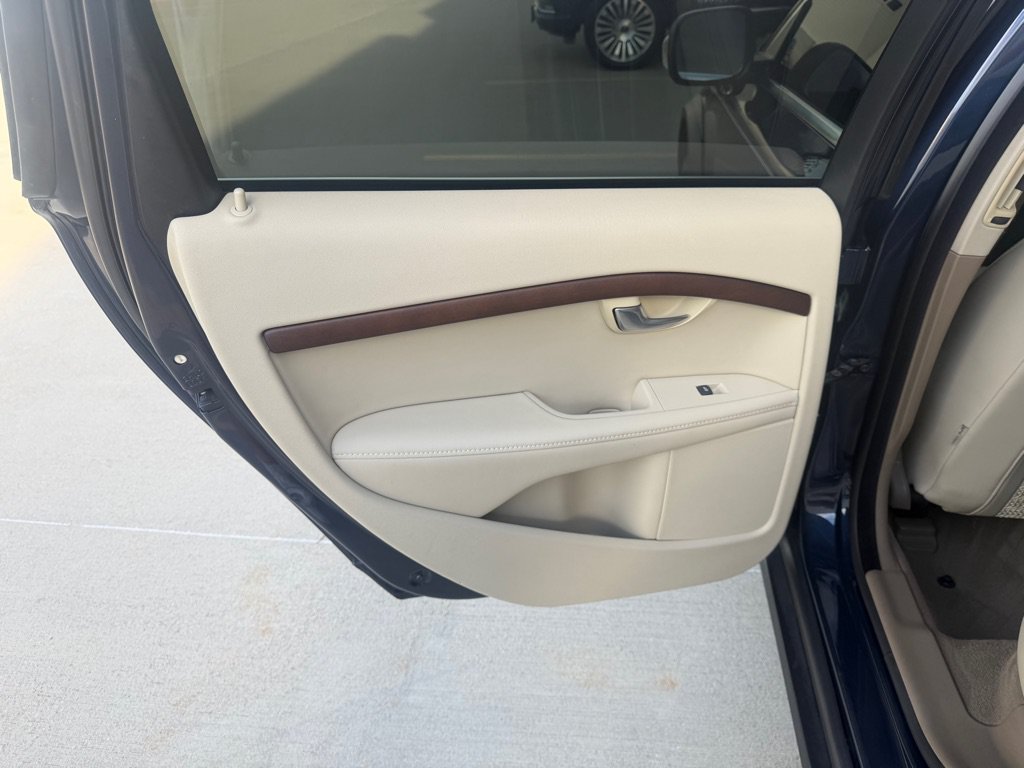 Used 2011 Volvo XC70 3.2 AWD/4WD image 19