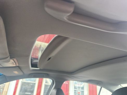 Used 2010 Honda Accord EX-L image 9