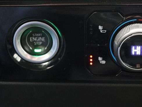 Used 2023 Chevrolet Silverado 1500 LT image 26