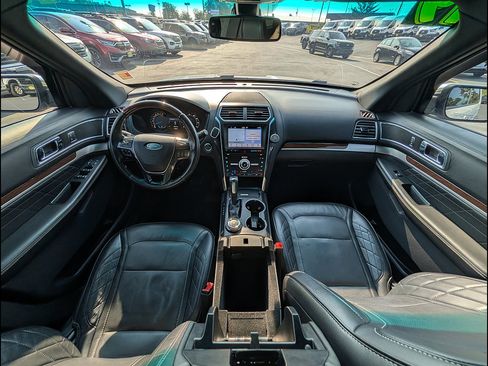 Certified 2019 Ford Explorer Platinum AWD/4WD image 21