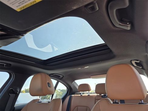 Certified 2024 BMW 330i Sedan w/ Convenience Package image 26