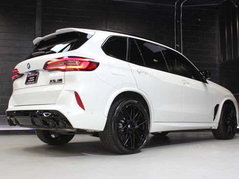 Used 2021 BMW X5 M w/ Competition Package image 18