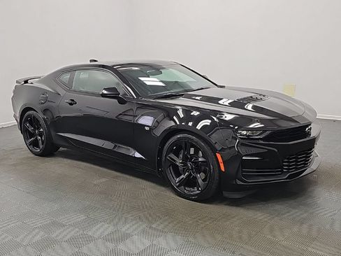Certified 2023 Chevrolet Camaro SS RWD image 3