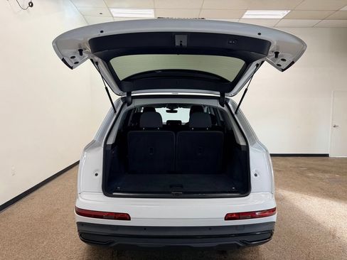 Used 2023 Audi Q7 2.0T Premium Plus w/ Premium Plus Package AWD/4WD image 5