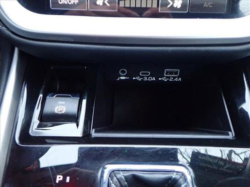 Certified 2024 Subaru Outback Limited image 21