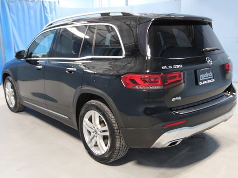 Used 2022 Mercedes-Benz GLB 250 4MATIC image 33