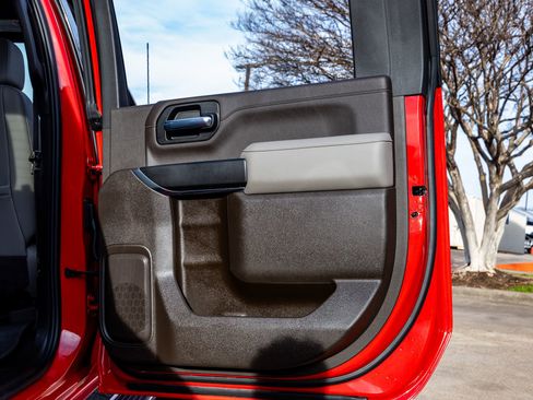 Used 2022 Chevrolet Silverado 3500 LTZ w/ LTZ Convenience Package image 39