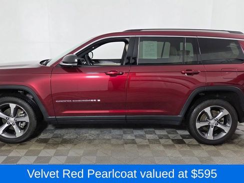 Used 2023 Jeep Grand Cherokee L Limited w/ Luxury Tech Group II image 5