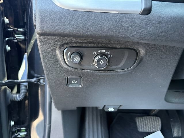 Used 2023 GMC Terrain SLE FWD image 19