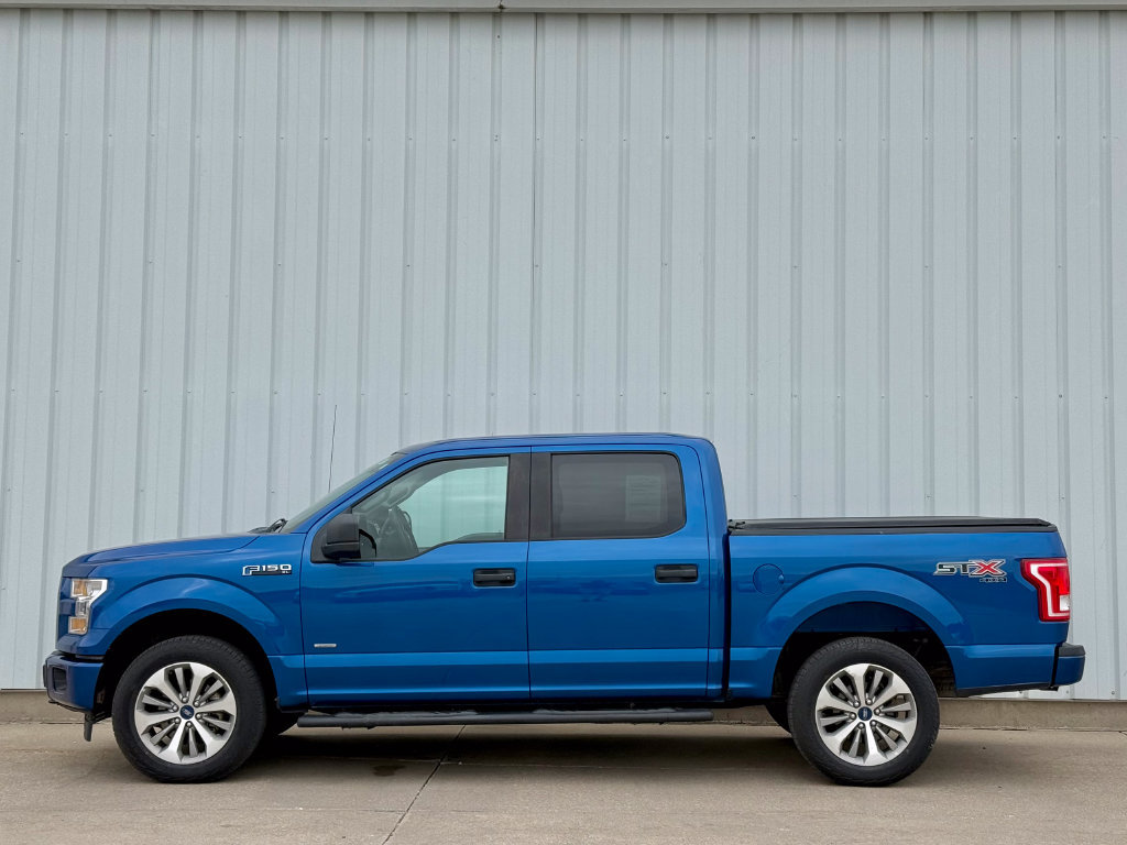 Used 2017 Ford F150 XL w/ Equipment Group 101A Mid AWD/4WD image 3