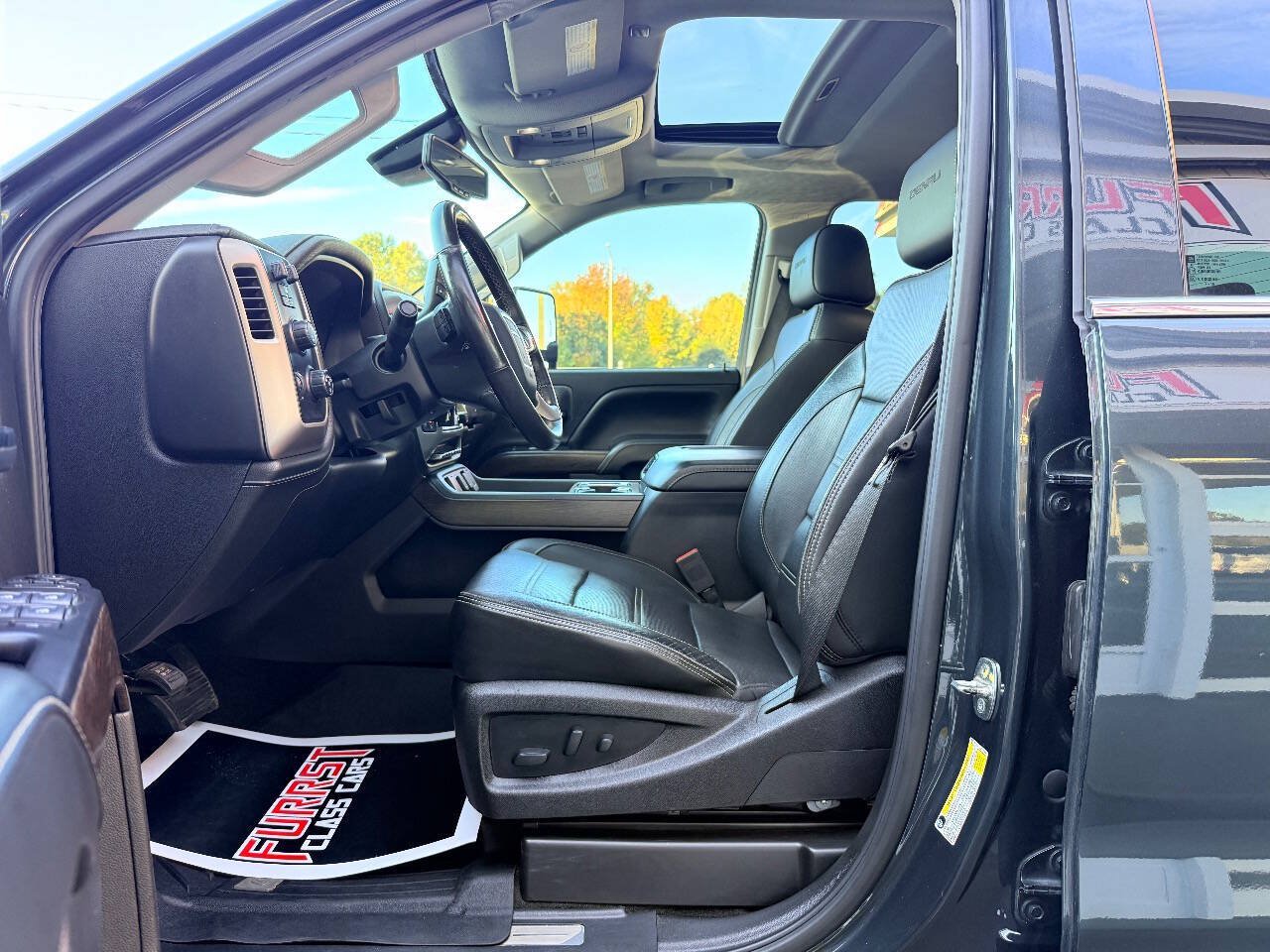Used 2018 GMC Sierra 2500 Denali w/ Duramax Plus Package AWD/4WD image 19