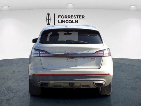 Used 2019 Lincoln Nautilus Reserve image 4