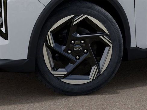 Certified 2025 Kia K4 EX FWD image 9