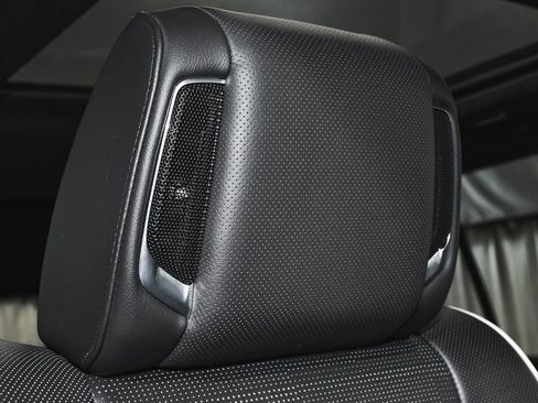 Used 2024 Cadillac Escalade ESV Premium Luxury w/ LPO, Floor Liner Package AWD/4WD image 65