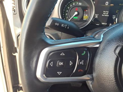 Used 2023 Jeep Wrangler Unlimited Rubicon 4xe w/ Cold Weather Group AWD/4WD image 17