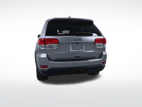 Used 2018 Jeep Grand Cherokee Limited AWD/4WD image 7