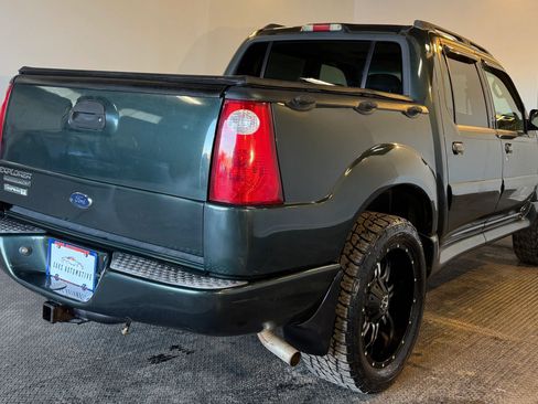 Used 2004 Ford Explorer Sport Trac XLT AWD/4WD image 5