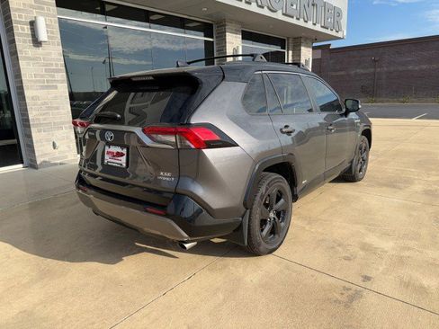 Used 2019 Toyota RAV4 XSE image 9