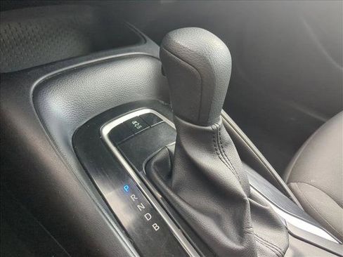 Used 2025 Toyota Corolla LE FWD image 12