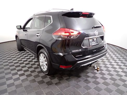 Used 2017 Nissan Rogue SV image 13