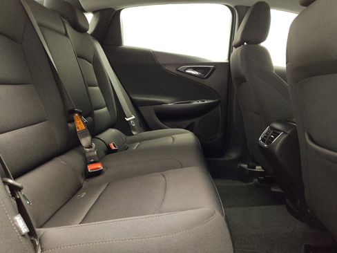 Used 2024 Chevrolet Malibu LT FWD image 19